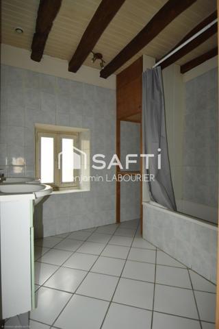 Maison pleine de charme avec atelier – Leugny