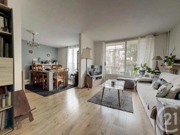 Appartement F3 à vendre  3 pièces - 81,95 m 2   NANTERRE  - 92
