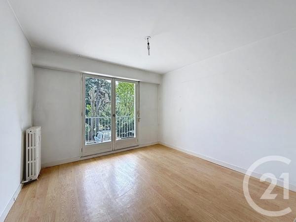 Appartement F3 à vendre  3 pièces - 81,95 m 2   NANTERRE  - 92