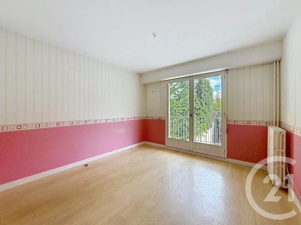 Appartement F3 à vendre  3 pièces - 81,95 m 2   NANTERRE  - 92