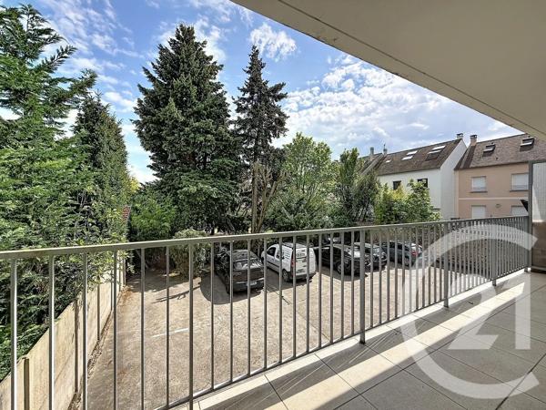 Appartement F3 à vendre  3 pièces - 81,95 m 2   NANTERRE  - 92