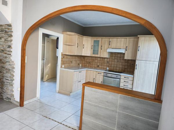 Maison
                                                                                                                                                                                                                                                                                                                        4 pièce(s)                                                                                                                                                                                                          2 chambre(s)                                                                                                                                                                                                          104  m²
