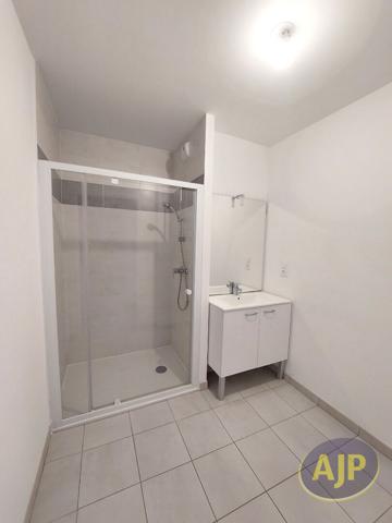 Appartement à louer Orvault : 3 pièces, 56m² avec 2 chambre(s) à 818€ - AJP Immobilier Nantes Rond-Point de Rennes