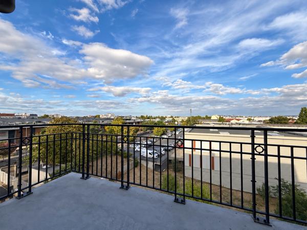 APPARTEMENT F2 - LE BLANC-MESNIL