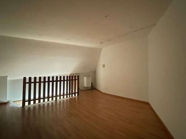 LA ROCHE SUR YON / Location Local professionnel 21 m²