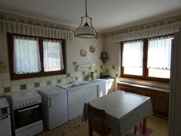 Belle maison individuelle avec un grand terrain