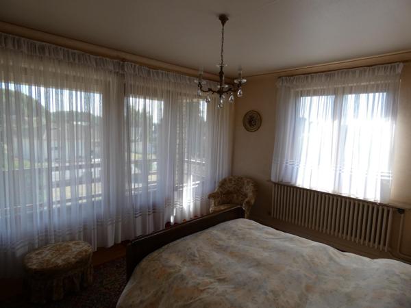 Belle maison individuelle avec un grand terrain