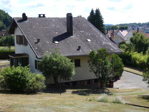 Belle maison individuelle avec un grand terrain