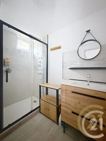 Maison à vendre  5 pièces - 112,15 m 2   DEVILLE LES ROUEN  - 76