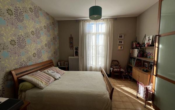 Vente Maison vigneronne avec grand garage Marseillan   