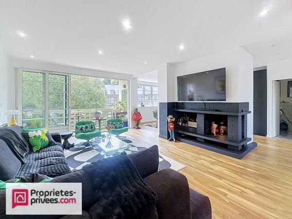 Un esprit loft baigné de lumière au coeur de Lisieux - Une rénovation remarquable au coeur de Lisieux