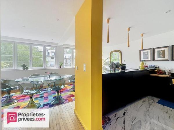 Un esprit loft baigné de lumière au coeur de Lisieux - Une rénovation remarquable au coeur de Lisieux