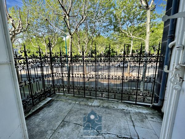 Hôtel particulier sur 3 niveaux avec terrasse
