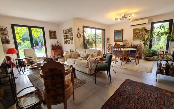 Maison à vendre    5 pièces • 160 m2 Villeneuve-lès-Avignon