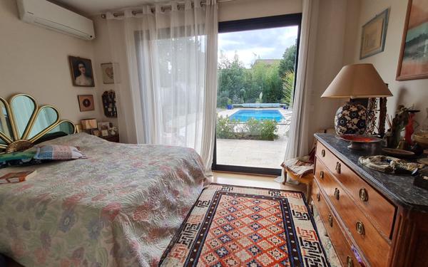 Maison à vendre    5 pièces • 160 m2 Villeneuve-lès-Avignon