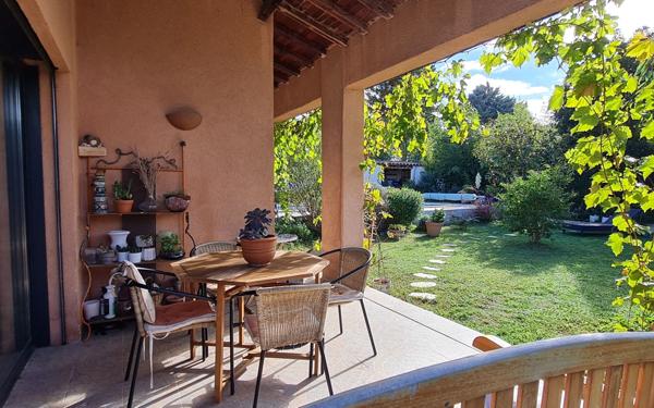 Maison à vendre    5 pièces • 160 m2 Villeneuve-lès-Avignon