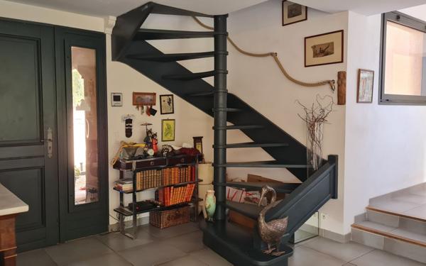 Maison à vendre    5 pièces • 160 m2 Villeneuve-lès-Avignon