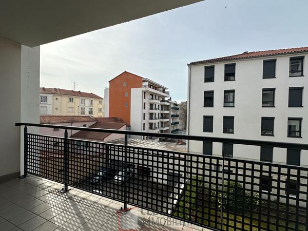 T3 de 68 m² avec terrasse / Résidence Maupassant / Proche centre-ville