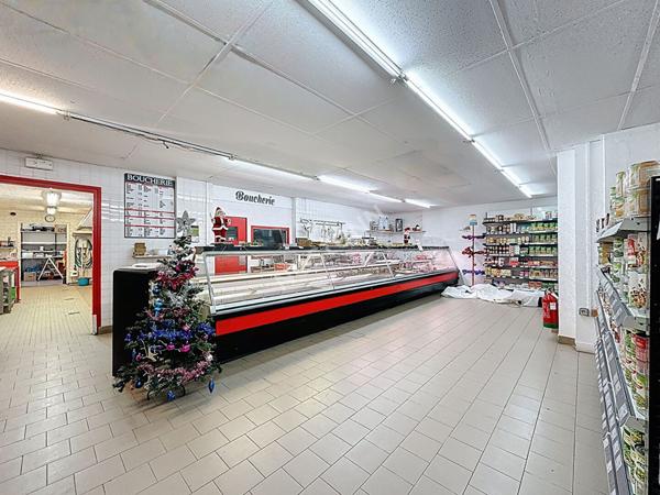 Belle opportunité commerciale ? Commerce alimentaire équipé avec fort potentiel
