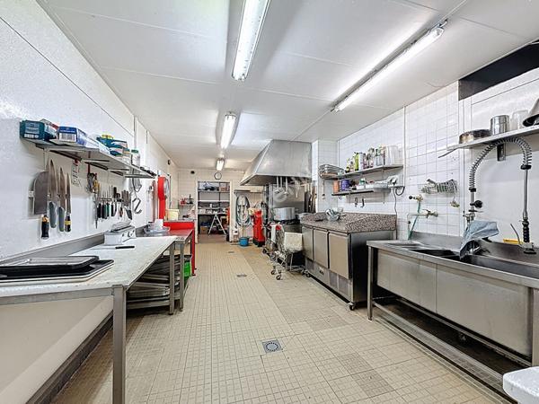 Belle opportunité commerciale ? Commerce alimentaire équipé avec fort potentiel