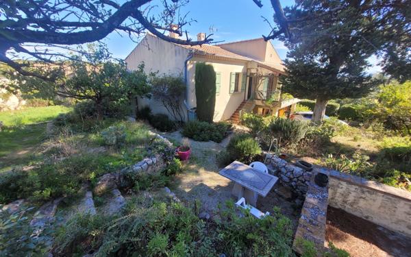 Maison à vendre    3 pièces •  Vedène