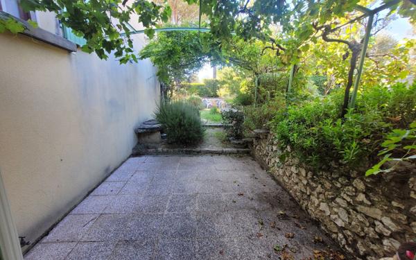 Maison à vendre    3 pièces •  Vedène