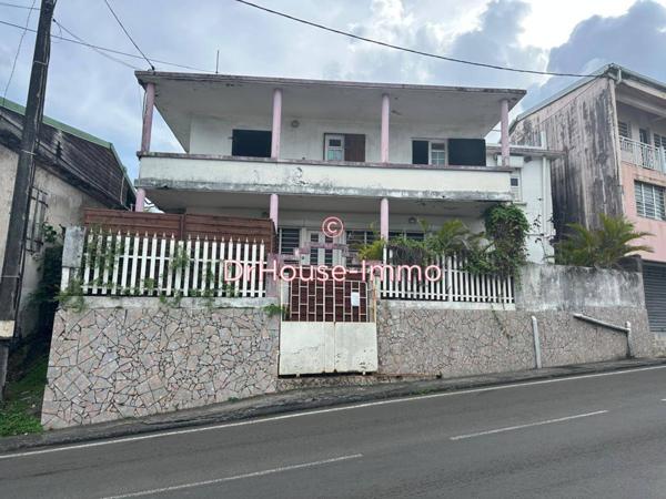 Immeuble à vendre 10 pièces de 181 m²