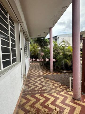 Immeuble à vendre 10 pièces de 181 m²