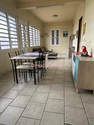 Immeuble à vendre 10 pièces de 181 m²