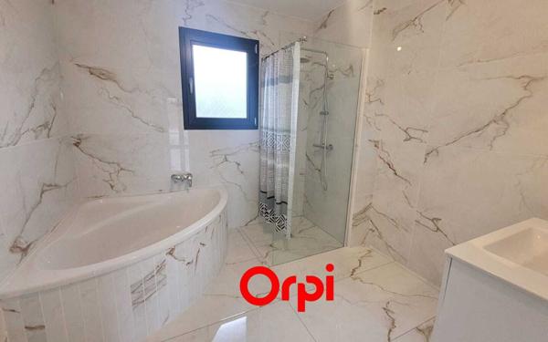 Maison à vendre    5 pièces •  Beaurepaire