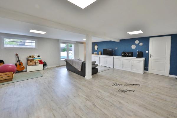 Maison à vendre 10 pièces SAINT AMBREUIL (71)