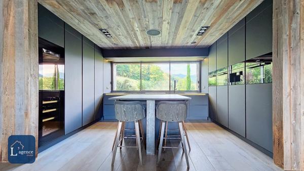 Sublime Chalet Mégevan avec Piscine