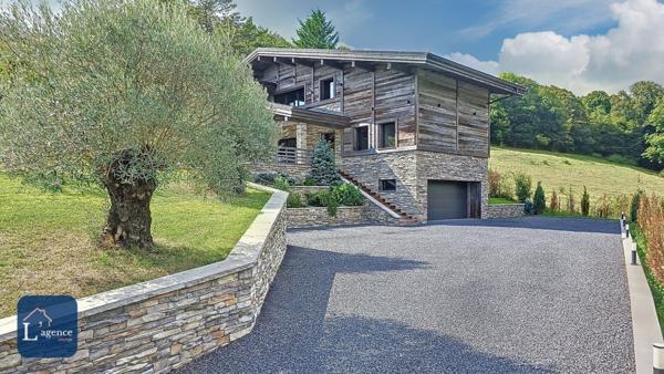 Sublime Chalet Mégevan avec Piscine