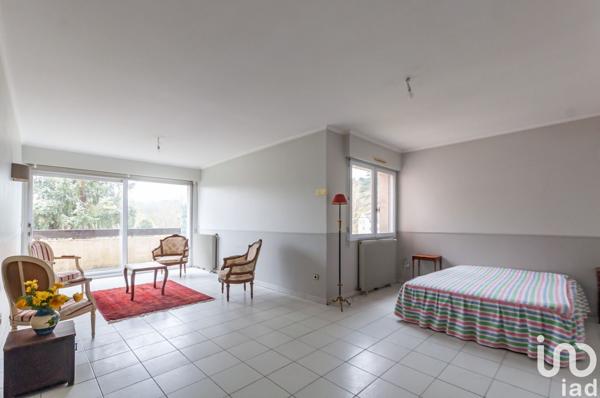 Maison 10 pièces de 250 m² à La Celle-Saint-Cloud (78170)