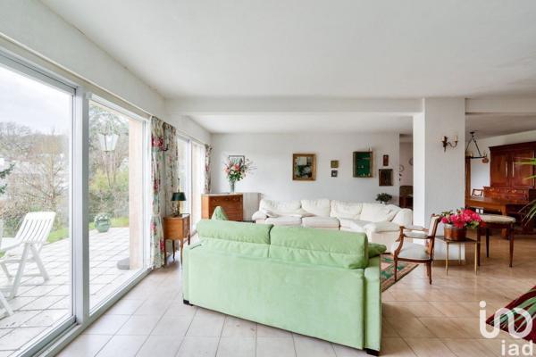 Maison 10 pièces de 250 m² à La Celle-Saint-Cloud (78170)