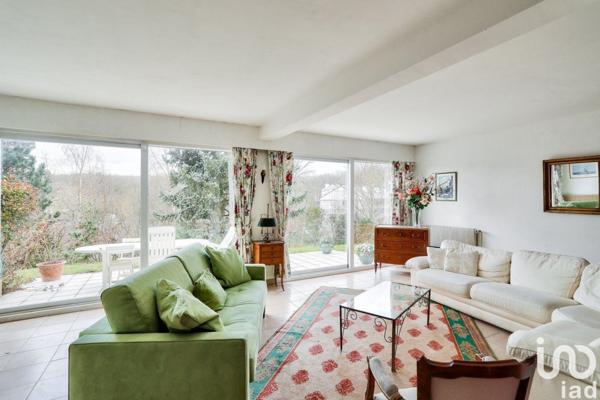 Maison 10 pièces de 250 m² à La Celle-Saint-Cloud (78170)