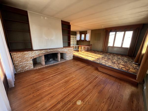 Maison cossu en centre ville .