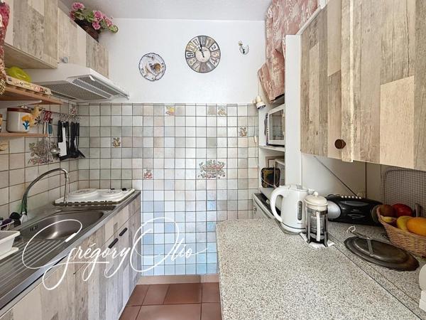 Appartement 2 pièces + box + cave