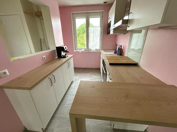 MAISON DE PLAIN-PIED RENOVEE SUR S/SOL AVEC TERRAIN CLOS ET