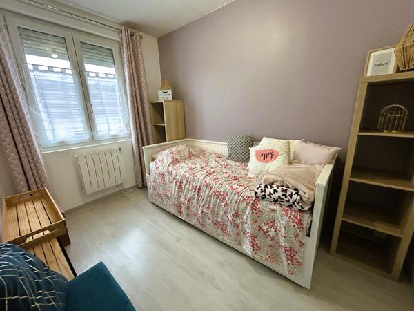 MAISON DE PLAIN-PIED RENOVEE SUR S/SOL AVEC TERRAIN CLOS ET