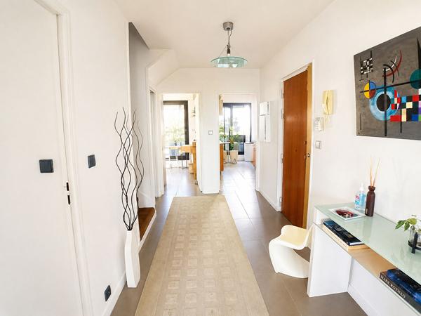 NOGENT VILLAGE - DUPLEX 116 m² - DERNIER ÉTAGE - PARKING - CAVE
