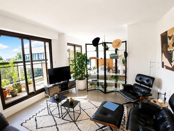 NOGENT VILLAGE - DUPLEX 116 m² - DERNIER ÉTAGE - PARKING - CAVE