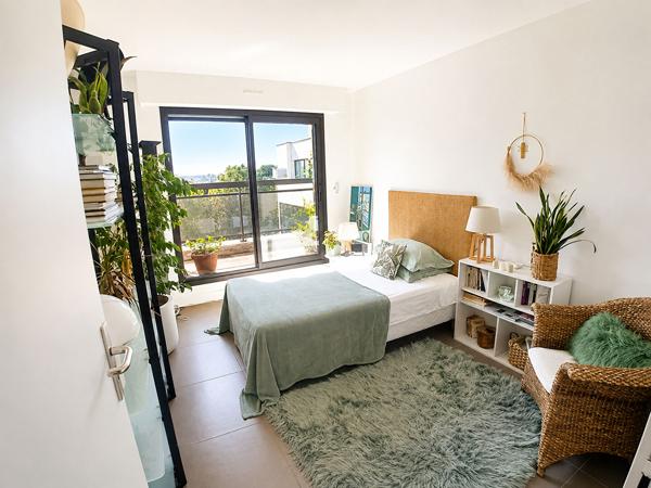 NOGENT VILLAGE - DUPLEX 116 m² - DERNIER ÉTAGE - PARKING - CAVE