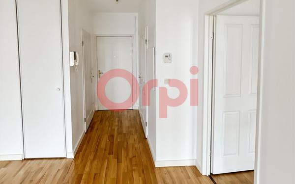 Appartement à louer    2 pièces • 43 m2 Lyon 8