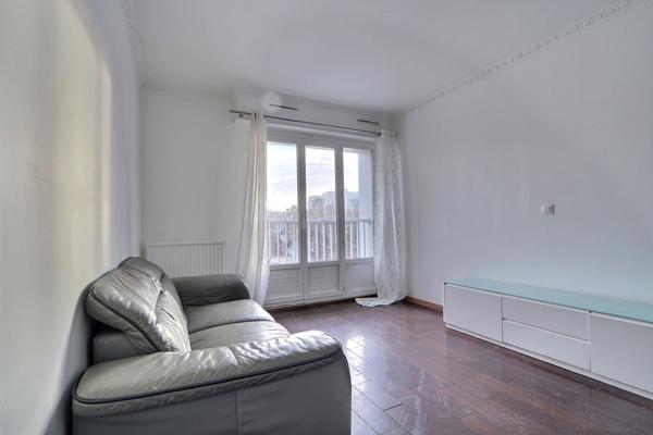 Appartement Aubervilliers 3 pièce(s) 66 m2