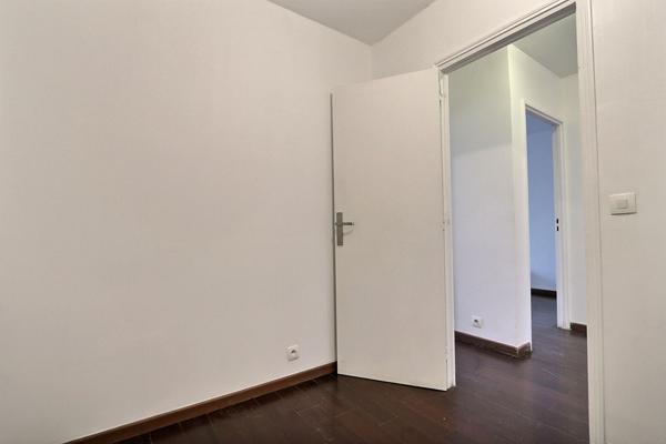 Appartement Aubervilliers 3 pièce(s) 66 m2