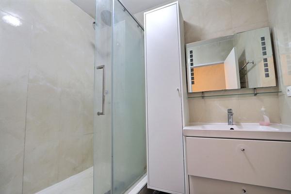 Appartement Aubervilliers 3 pièce(s) 66 m2