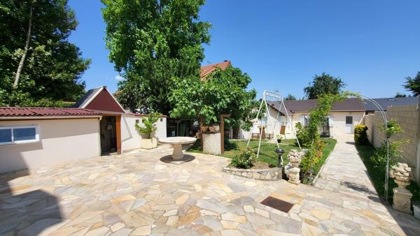 2 maisons indépendantes - 303m²