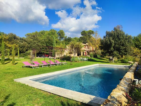 Rognes, Villa de qualité avec piscine et grand terrain