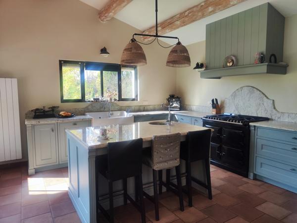 Rognes, Villa de qualité avec piscine et grand terrain